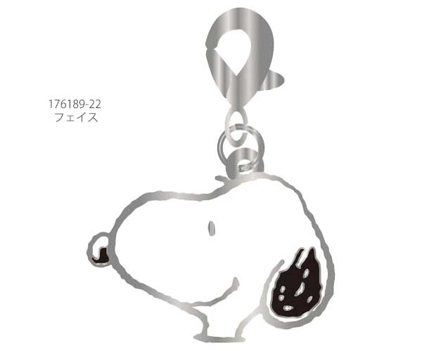 PEANUTS スヌーピーのメタルチャーム♪ ポーチのファスナーや、自転車の鍵などに！ サイズ：約H75×W35×D3×mm 材質：亜鉛合金 対象年令：12才以上 ネコポス対象品（ポスト投函にてお届けいたします） *厚さが3cmまでの商品 *宅配便をご希望の場合には、宅配便送料に訂正させていただきます。 *ラッピング希望の際は、宅配便送料に訂正させていただきます。　♥ S p e c ♥ カラー ◎フェイス 材質・素材 ◎亜鉛合金 原産国 ◎中国 サイズ ◎約H75×W35×D3×mm 対象年令 ◎12才以上 &nbsp; &nbsp;