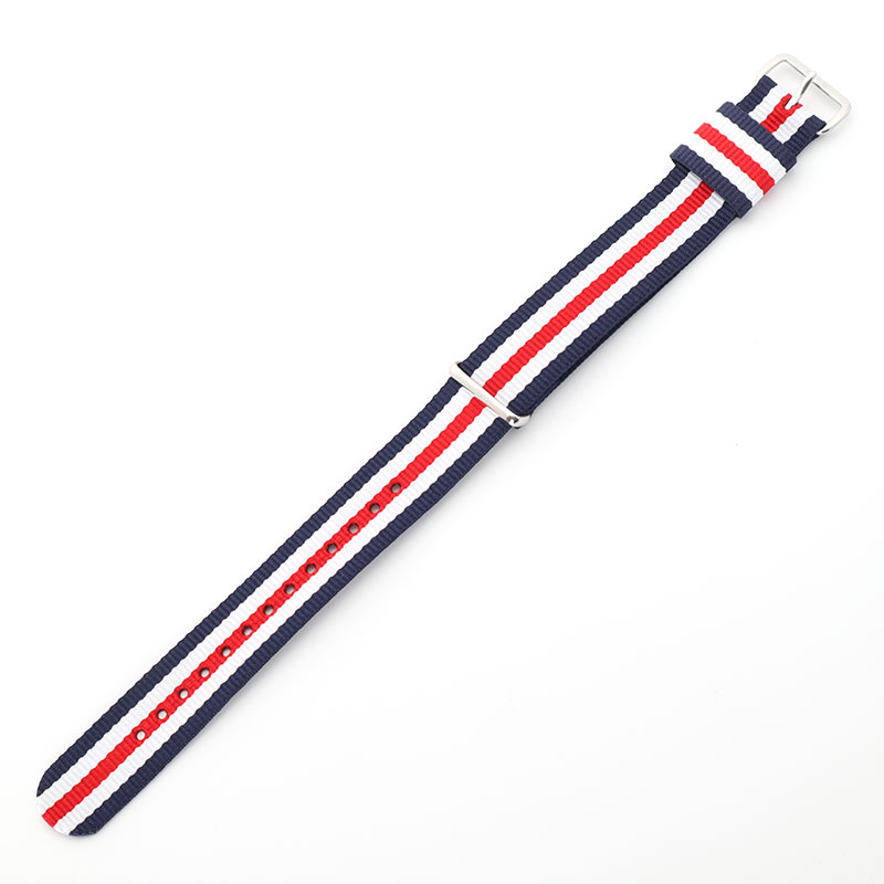 【 在庫一掃セール対象 】15% OFF（2024年前期当店平均価格比）ダニエルウェリントン 腕時計替えベルト メンズ レディース Classic Canterbury クラシック40mm用 トリコロール シルバー DW00200016 Daniel Wellington