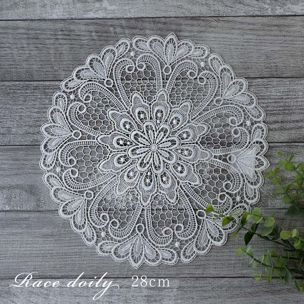ギュピールレースドイリー 28cm ホワイト クラシカル インテリア ファブリック 花瓶敷き クラシック 白 エレガント かわいい おしゃれ