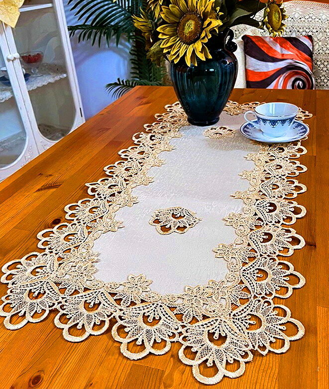 テーブルセンター40X90cm テーブルコーディネート、　周りは総レース刺繍　新入荷　角形　NEW