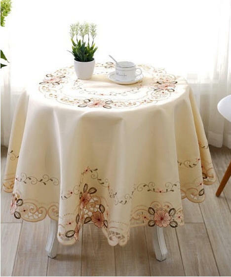 テーブルクロス北欧 150cm お洒落 円形#830 花びらにハートの模様、サフィニア