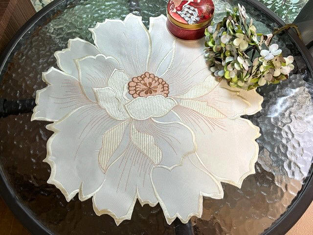 牡丹モチーフ刺繍 ドイリー40cm ランチョン...の紹介画像2
