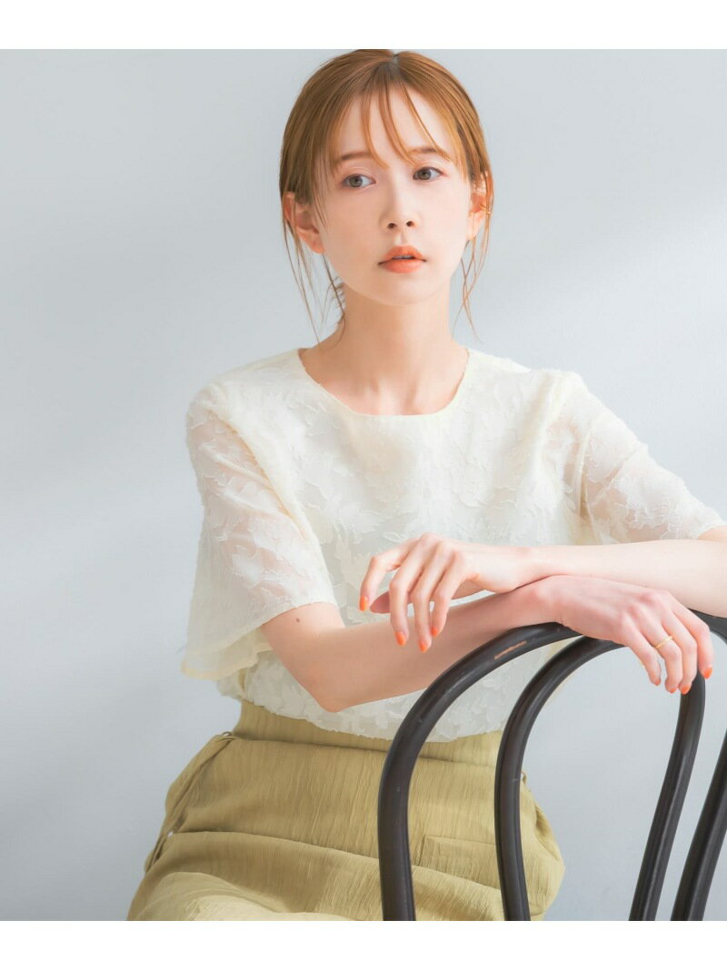 『WEB限定』フラワーカットジャガードブラウス ROSSO アーバンリサーチロッソ トップス シャツ・ブラウス ホワイト ブルー ブラック【送料無料】[Rakuten Fashion]のサムネイル