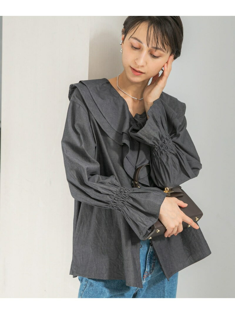 Vネックラッフルシアーデニムブラウス URBAN RESEARCH ROSSO アーバンリサーチロッソ トップス シャツ・ブラウス ブルー ネイビー【先行予約】*【送料無料】[Rakuten Fashion]