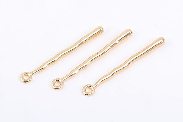 メタルチャーム スティック 1カン 2.5×30mm【10ヶ】