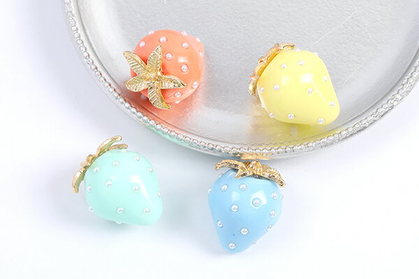 いちごチャーム パステルイチゴチャーム かわいいフルーツチャーム 苺 パール付き 18×22mm（2ヶ）