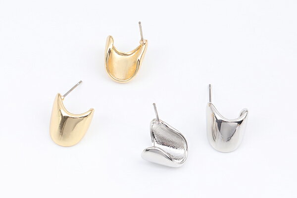 デザインピアス 不規則型 12×13mm（2ヶ）