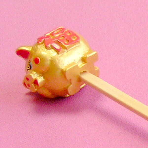 金豚 金ぶた 耳掻き（耳かき）(ネコポス便可)|開運グッズ,中国,玩具,置物,置き物,運気アップ,プレゼント,お土産,ギフト,誕生日,お祝い,雑貨 ro1108 rouishingoh-10000155 パンダまん老維新中華街大通り本店 サンプル画像2