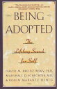 【古本】 Being Adopted: The Lifelong Search for Self - David M Brodzinsky (Anchor) 【紙書籍】 9780385414265
