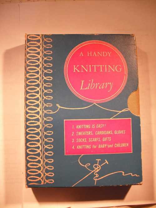 【古本】 A Handy Knitting Library (four books in slipcase) - Marti (Blue Ribbon) 【紙書籍】 B000LH5232