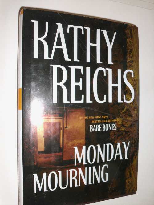 【古本】 Monday Mourning - Kathy Reichs (Scribner) 【紙書籍】 9780743233477