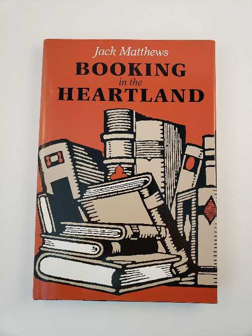 タイトル: Booking in the Heartland著者: Jack Matthews出版社: The Johns Hopkins University Press出版日: 1986年10月01日古本非常に良い。端が少し摩耗しているが、汚れのないきれいな本。製本状態は良好。ダスト ジャケットが付属している場合は、それも含まれます。リサイクル可能なアメリカ製の封筒で発送します。すべての注文に 100% 返金保証付き。当店利用時のご注意・当店の商品は原則として、「個人輸入」としての取り扱いになり、アメリカ合衆国から直接お客様のもとへお届けいたします。商品の配送手続きのために、アメリカ合衆国の事業者へお客様の注文情報が提供されます。注文情報の提供について同意いただいた上でご注文ください。アメリカ合衆国の個人情報保護法制等について確認する場合は、こちらのページ「https://corp.rakuten.co.jp/privacy/data-transfers.html」をご参照ください。・関税・輸入消費税が課税される場合があります。・課税額はご注文時には確定しておらず、通関時に確定しますので、商品の受け取り時に着払いでお支払いください。・個人輸入される商品は、全てご注文者自身の「個人使用・個人消費（日本に居住する者に寄贈される物で、当該寄贈を受ける者の個人的な使用に供される場合を含みます。）」が前提となります。第三者への譲渡・転売が法令で禁止されるもの（医薬品、医薬部外品、化粧品等を含みますが、これに限られません。）もございますのでご注意下さい。・商品お届けまでに、10日間程度かかります。