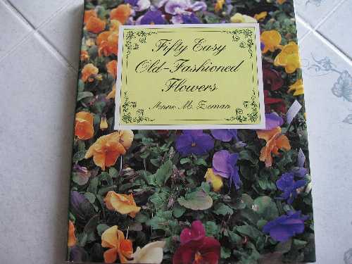 タイトル: Fifty Easy Old-Fashioned Roses, Climbers, and Vines著者: Anne M Zeman出版社: Henry Holt & Co出版日: 1995年11月01日古本非常に良い。端が少し摩耗しているが、汚れのないきれいな本。製本状態は良好。ダスト ジャケットが付属している場合は、それも含まれます。リサイクル可能なアメリカ製の封筒で発送します。すべての注文に 100% 返金保証付き。当店利用時のご注意・当店の商品は原則として、「個人輸入」としての取り扱いになり、アメリカ合衆国から直接お客様のもとへお届けいたします。商品の配送手続きのために、アメリカ合衆国の事業者へお客様の注文情報が提供されます。注文情報の提供について同意いただいた上でご注文ください。アメリカ合衆国の個人情報保護法制等について確認する場合は、こちらのページ「https://corp.rakuten.co.jp/privacy/data-transfers.html」をご参照ください。・関税・輸入消費税が課税される場合があります。・課税額はご注文時には確定しておらず、通関時に確定しますので、商品の受け取り時に着払いでお支払いください。・個人輸入される商品は、全てご注文者自身の「個人使用・個人消費（日本に居住する者に寄贈される物で、当該寄贈を受ける者の個人的な使用に供される場合を含みます。）」が前提となります。第三者への譲渡・転売が法令で禁止されるもの（医薬品、医薬部外品、化粧品等を含みますが、これに限られません。）もございますのでご注意下さい。・商品お届けまでに、10日間程度かかります。