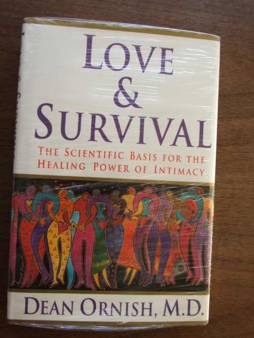  Love and Survival: The Scientific Basis for the Healing Power of Intimacy - Dean Ornish (Harper)  9780060172138