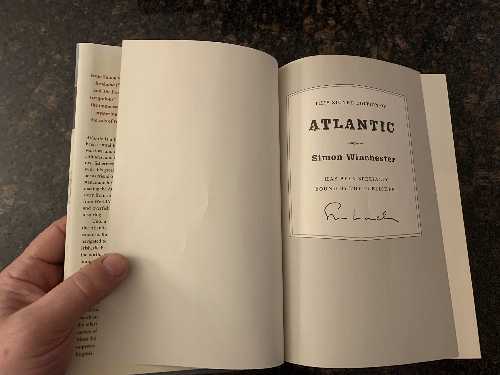 【古本】 Atlantic: Great Sea Battles, Heroic Discoveries, Titanic Storms,and a Vast Ocean of a Million Stories - Simon Winchester (Harper) 【紙書籍】 9780061702587