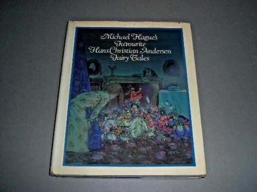 タイトル: Michael Hague's Favourite Hans Christian Andersen Fairy Tales著者: Michael Hague出版社: Henry Holt and Co. (BYR)出版日: 1981年09月15日古本非常に良い。端が少し摩耗しているが、汚れのないきれいな本。製本状態は良好。ダスト ジャケットが付属している場合は、それも含まれます。リサイクル可能なアメリカ製の封筒で発送します。すべての注文に 100% 返金保証付き。A collection of tales including The Snow Queen, The Little Mermaid, The Little Match girl, Thumbelina, The Elfin Hill, Little Ida's Flower, The Ugly Duckling, The Wild Swans, and The Emperor's New Clothes..当店利用時のご注意・当店の商品は原則として、「個人輸入」としての取り扱いになり、アメリカ合衆国から直接お客様のもとへお届けいたします。商品の配送手続きのために、アメリカ合衆国の事業者へお客様の注文情報が提供されます。注文情報の提供について同意いただいた上でご注文ください。アメリカ合衆国の個人情報保護法制等について確認する場合は、こちらのページ「https://corp.rakuten.co.jp/privacy/data-transfers.html」をご参照ください。・関税・輸入消費税が課税される場合があります。・課税額はご注文時には確定しておらず、通関時に確定しますので、商品の受け取り時に着払いでお支払いください。・個人輸入される商品は、全てご注文者自身の「個人使用・個人消費（日本に居住する者に寄贈される物で、当該寄贈を受ける者の個人的な使用に供される場合を含みます。）」が前提となります。第三者への譲渡・転売が法令で禁止されるもの（医薬品、医薬部外品、化粧品等を含みますが、これに限られません。）もございますのでご注意下さい。・商品お届けまでに、10日間程度かかります。