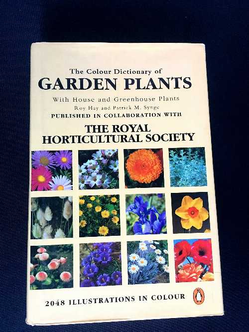  The Colour Dictionary of Garden Plants; Compact Edition - Roy Hay; Patrick M Synge (Bloomsbury Books)  9781854710369