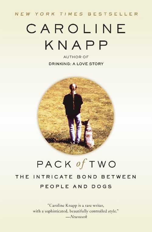 タイトル: Pack of Two: The Intricate Bond Between People and Dogs著者: Caroline Knapp出版社: Random House Publishing Group出版日: 1999年06月08日古本非常に良い。端が少し摩耗しているが、汚れのないきれいな本。製本状態は良好。ダスト ジャケットが付属している場合は、それも含まれます。リサイクル可能なアメリカ製の封筒で発送します。すべての注文に 100% 返金保証付き。At the age of 36, Caroline Knapp, author of the acclaimed bestseller Drinking: A Love Story, found herself confronted with a monumental task: redefining her world. She had faced the loss of both her parents, given up a twenty-year relationship with alcohol, and, as she writes, "I was wandering around in a haze of uncertainty, blinking up at the biggest questions: Who am I without parents and without alcohol? How to form attachments, and where to find comfort, in the face of such daunting vulnerability?" An answer materialized in the most unlikely form: that of a dog. Eighteen months to the day after she quit drinking, Knapp stumbled upon an eight-week-old puppy at a local animal shelter, took her home, and named her Lucille. Now two years old, Lucille has become a central force in Knapp's life: "In her," she writes, "I have found solace, joy, a bridge to the world." Caroline Knapp has been celebrated as much for her fresh insight into emotional and psychological issues as she has been for her gifts as a writer. In Pack of Two, she brings the same perception and talent to bear on the rich, complicated terrain of human-animal relationships. In addition to mining her own experience with Lucille, Knapp speaks to a wide variety of dog people--from animal behaviorists and psychologists to other owners whose dogs have deeply affected their lives--about this emotionally complex, sometimes daunting, often profoundly healing alliance. Throughout, she explores the shift in canine roles from working partners to intimate companions and looks, too, at how this new kinship, this wordless bond, becomes a template for what we most desire ourselves.当店利用時のご注意・当店の商品は原則として、「個人輸入」としての取り扱いになり、アメリカ合衆国から直接お客様のもとへお届けいたします。商品の配送手続きのために、アメリカ合衆国の事業者へお客様の注文情報が提供されます。注文情報の提供について同意いただいた上でご注文ください。アメリカ合衆国の個人情報保護法制等について確認する場合は、こちらのページ「https://corp.rakuten.co.jp/privacy/data-transfers.html」をご参照ください。・関税・輸入消費税が課税される場合があります。・課税額はご注文時には確定しておらず、通関時に確定しますので、商品の受け取り時に着払いでお支払いください。・個人輸入される商品は、全てご注文者自身の「個人使用・個人消費（日本に居住する者に寄贈される物で、当該寄贈を受ける者の個人的な使用に供される場合を含みます。）」が前提となります。第三者への譲渡・転売が法令で禁止されるもの（医薬品、医薬部外品、化粧品等を含みますが、これに限られません。）もございますのでご注意下さい。・商品お届けまでに、10日間程度かかります。