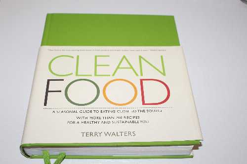 Rakuten - 【古本】 Clean Food: A Seasonal Guide to Eating Close to the Source with More Than 200 Recipes for a Healthy and Sustainable You - Terry Walters (Sterling Epicure) 【紙書籍】 9781402768149
