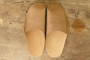 トートーニー ワンピース レザースリッパ キャメルtoe to knee one-piece slippers CAMEL一枚革のシンプルなレザースリッパ・革製ルームシューズ：