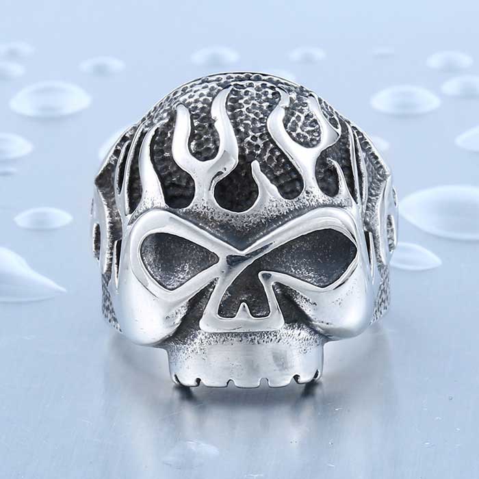 【送料無料】 リング 指輪 メンズ ステンレス スカル ステンレスリング サージカルステンレス 炎スカル 髑髏 パンキッシュ アクセサリー プレゼント ユニーク