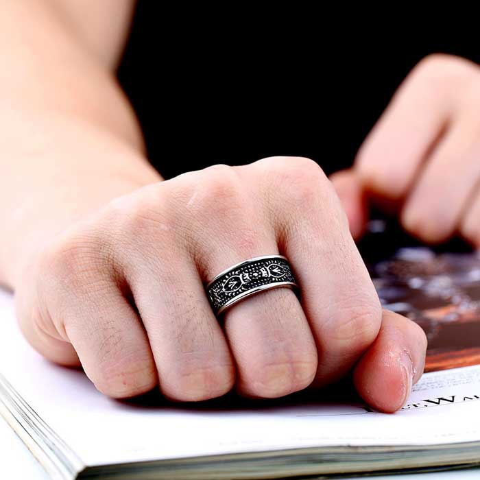 【送料無料】 リング 指輪 メンズ ステンレス シンプルブラックラインリング サージカルステンレス 黒 ブラック 線 ライン シンプル メンズ向け プレゼント 2