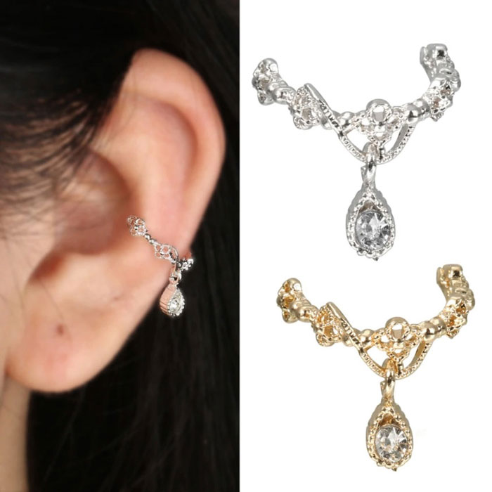【送料無料】 イヤーカフ イヤリング イヤークリップ ラインストーン レディース キラキラ ノンホール ピアス穴不要 金属アレルギー対応 ガーリー 大人 可愛い...