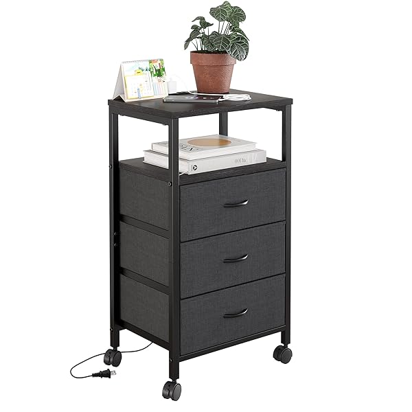 サイドテーブル キャスター付き ナイトテーブル 引き出し三つ付きのベッドサイド テーブル コンセント..