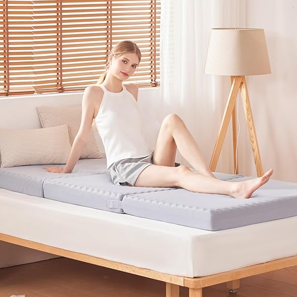 三つ折りマットレス シングル 10CM厚さ 高反応タイプ 敷布団 マットレス 折り畳み 車中泊マット 二層構造体圧分散 ごろ寝マット グレー