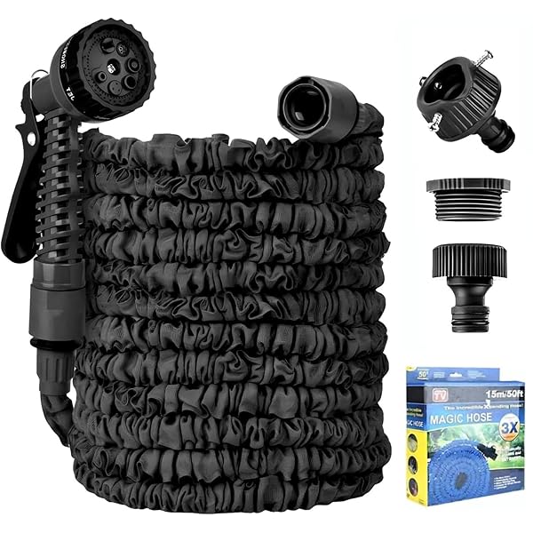 【送料無料】伸びるホース 散水 ホース ノズル のびる リール 伸縮 15m 3倍に伸びる 柔軟性 伸縮性 耐摩擦性 超軽量 マジック 三重構造 7パターン ノズル付き 収納便利 洗車 水やり ガーデン 風呂 園芸 花壇 ガーデニング 掃除 庭 洗車