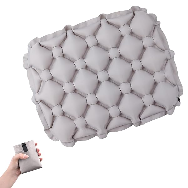 【送料無料】レジャーシート エアークッション キャンプ コンパクト 軽量 お尻 1人用 マット 座布団 飛行機 快適グッズ アウトドア 夜行バス 旅行 登山 スポーツ観戦 お花見 お尻が痛くならない 収納袋 多用途