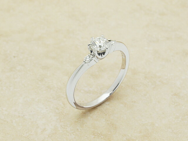 緊急企画ポイント5倍セール！5/1まで　スタージュエリー STAR JEWELRY ダイヤリングD0.257ct-F-VS2-EXCELLENT LEDライティングボックス＆ルーペ付き 7号【中古】【ロイヤルブルー】【送料無料】