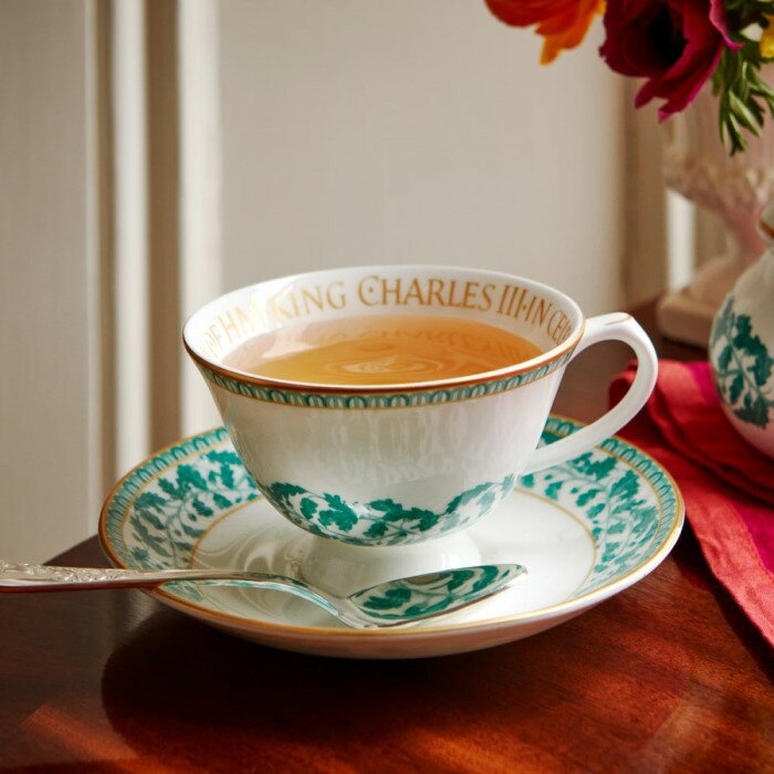 [コロネーションティーカップとソーサー1個セット] FORTNUM & MASON Fortnum's Coronation Teacup and Saucer [limited-edition]フォートナム・アンド・メイソン コロネーションティーカップソーサー [チャールズ国王の戴冠記念グッズ 限定版] 英国製 [配送目安期間1-2週間]