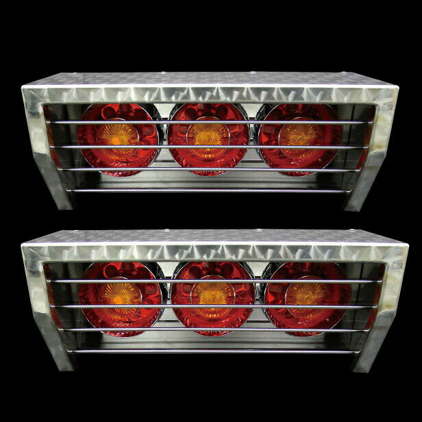 【送料無料】【ステンレステールボックス 単品 ウロコ柄 小型車用】トラック デコトラ パーツ トラック用品 ステンレス RoyalQueen 【RQTB4】