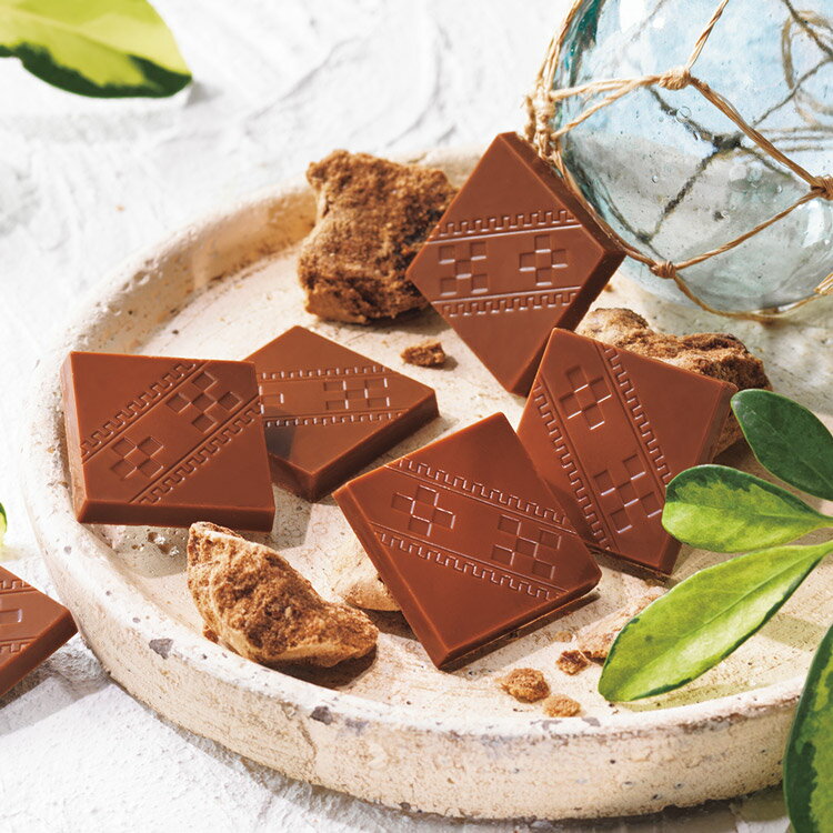 ★★9/1〜9/30限定 エントリー＆お買い物で最大100％ポイントバック★★【公式】 ROYCE’ 大容量 360g(72枚程度)入り　ロイズ石垣島 黒糖チョコレート[バリューボックス] ギフト