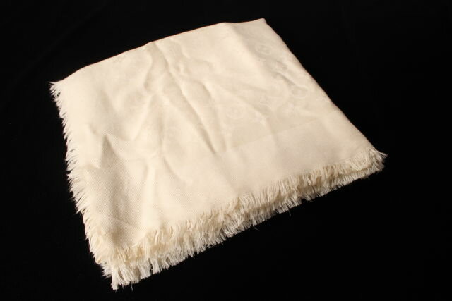 【新入荷!!】ルイヴィトン　モノグラムシルクウール大判ストール[LZCO90437]【中古】【5400円以上のご購入で送料無料】のサムネイル