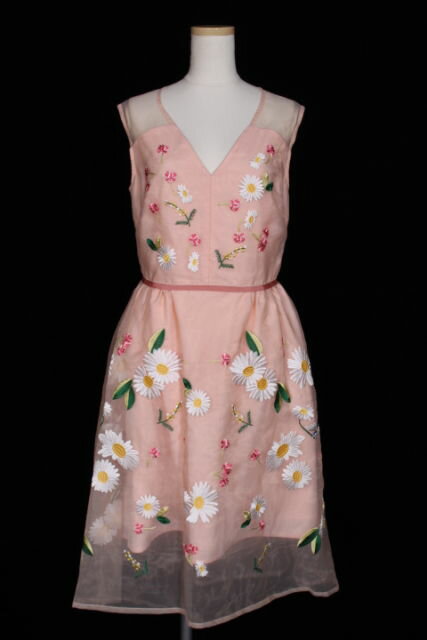 【3月22日に再値下げ！】チェスティChesty　マーガレットエンブロイダリーワンピース[LOPP56692]【PP】【中古】【5400円以上のご購入で送料無料】【720190307】のサムネイル