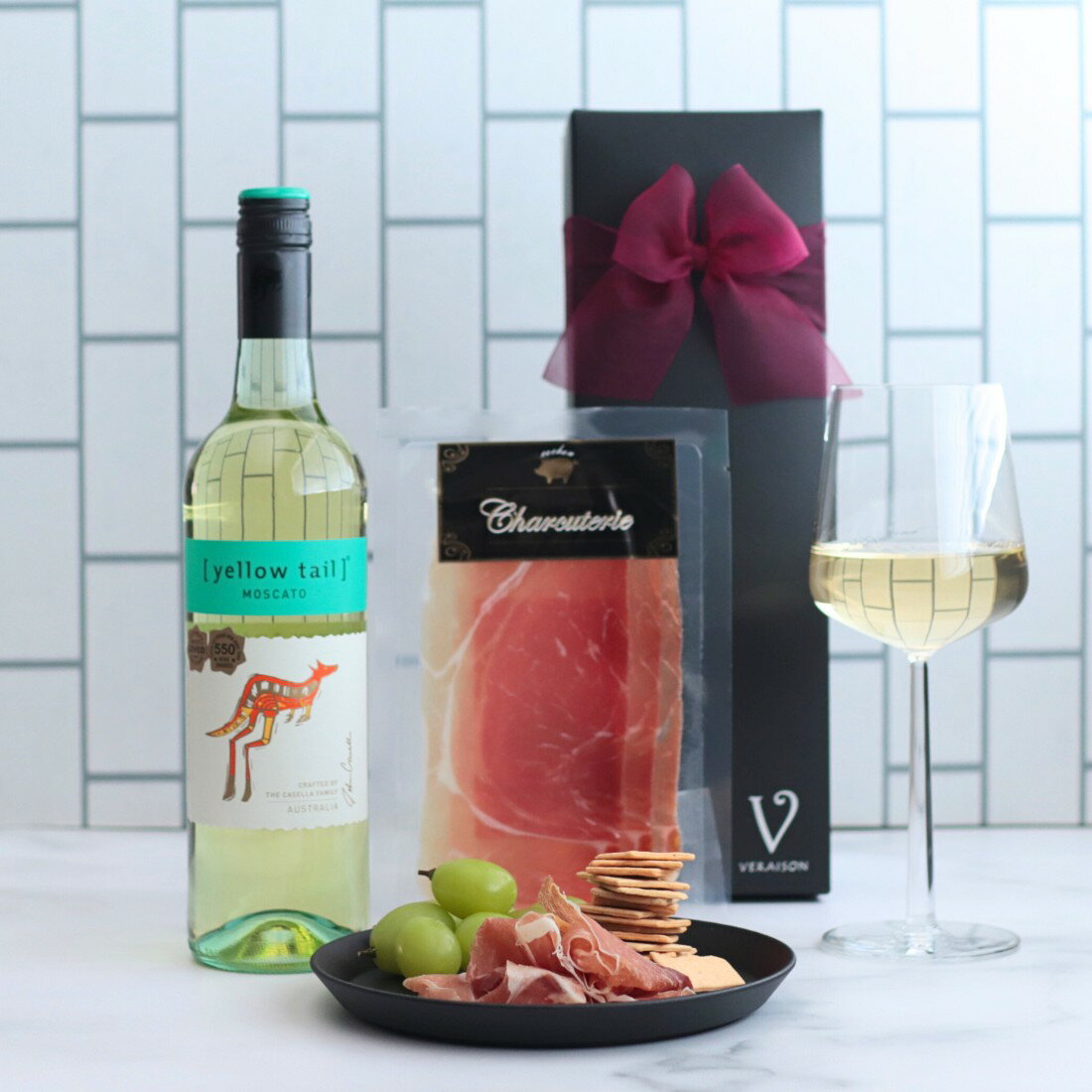 【30日限定P10倍 選べるメッセージカード】ワイン おつまみ ギフト 生ハム プレゼント 御祝 イエローテ..