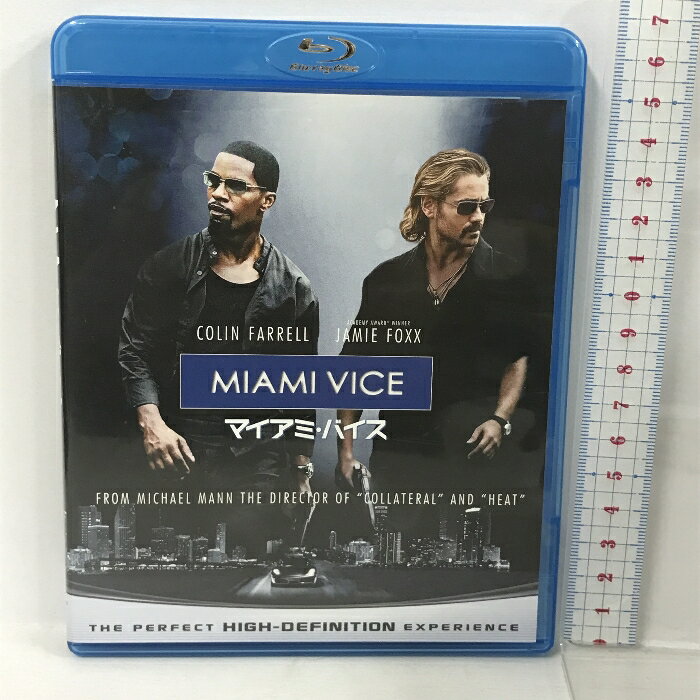 【中古】マイアミ・バイス ジェネオン・ユニバーサル コリン・ファレル Blu-ray　SKU00I-231229013093001-003　jan4988102013264　コンディション中古 - 良い　コンディション説明ディスク・ケースのセット販売です。その他の付属品はないもとのご理解下さい。盤面は良好です。ケースにスレ、があります。※注意事項※■付録等の付属品がある商品の場合、記載されていない物は『付属なし』とご理解下さい。 ポイント消化 にご利用ください。　送料ゆうメール　商品説明【当店の商品詳細・付属品や状態はコンディション説明でご確認ください。こちらに記載がある場合は書籍本体・内容の説明や元の付属品の説明であり、当店の商品とは異なる場合があります。参考としてご覧ください。】マイアミ警察の刑事2人に課せられた、囮捜査という危険な任務。誰もが後戻りできない中、決戦の時が近づく―！【ストーリー】マイアミ警察の情報屋が衝撃的な死を遂げた。さらにFBIの潜入捜査官2人も囮捜査の現場で殺される。囮捜査の情報が、密輸コネクションに流出している-！ FBIは状況を打破すべく、マイアミ警察に協力を要請する。それは密輸コネクションの拠点である南米コロンビアに乗り込み、麻薬ディーラーとして組織に接触し、情報漏えいのルートを見つけ出すという、孤立無援の特別任務だった。無事に生還できる可能性は、限りなくゼロに近い。上司の反対を押し切り、要請を引き受ける特捜課（バイス）の刑事コンビ：クロケットとタブス。密輸一味のアジトを急襲し、大量のドラッグを強奪した2人は、そのまま南米の拠点に乗り込み、組織のキーマン：イエロとの接触に成功する。だが、相手はなかなか警戒心を解かない。そこで知り合った謎の美女：イザベラに惹かれるクロケット。危険な関係を超え、2人の・・・　※※※※注意事項※※※※・配送方法は当店指定のものとなります。変更希望の場合は別途追加送料を頂戴します。・送料無料の商品については、当社指定方法のみ無料となります。・商品画像へ、表紙についているステッカーや帯等が映っている場合がありますが、中古品の為付属しない場合がございます。・写真内にある本・DVD・CDなど商品以外のメジャーやライター等のサイズ比較に使用した物、カゴやブックエンド等撮影時に使用した物は付属致しません。コンディション対応表新品未開封又は未使用ほぼ新品新品だがやや汚れがある非常に良い使用されているが非常にきれい良い使用感があるが通読に問題がない可使用感や劣化がある場合がある書き込みがある場合がある付属品欠品している場合がある難あり強い使用感や劣化がある場合がある強い書き込みがある場合がある付属品欠品している場合がある