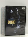 【中古】バード [WB COLLECTION][DVD] ワーナー・ブラザース・ホームエンターテイメント フォレスト・ウィテカー　SKU05D-240105007035001-000　jan4548967358407　コンディション中古 - 良い　コンディション説明ディスク・ケースのセット販売です。その他の付属品はないもとのご理解下さい。盤面は良好です。ケースにスレ、があります。※注意事項※■付録等の付属品がある商品の場合、記載されていない物は『付属なし』とご理解下さい。 ポイント消化 にご利用ください。　送料ゆうメール　商品説明【当店の商品詳細・付属品や状態はコンディション説明でご確認ください。こちらに記載がある場合は書籍本体・内容の説明や元の付属品の説明であり、当店の商品とは異なる場合があります。参考としてご覧ください。】クリント・イーストウッド監督作品。天才ジャズマン、チャーリー・パーカーの壮烈な生涯。ジャズ史にその名を残す天才アルトサックス奏者、チャーリー&quot;ヤードバード&quot;・パーカー。ジャズの革新&quot;ビ・バップ&quot;を創始し、観客を熱狂させる一方、ドラッグとアルコールに蝕まれながらサックスを吹きまくる。僅か34才でこの世を去った、チャーリー・パーカーの鮮烈な生きざまと彼の妻チャンの生涯を描く。演奏はパーカー自身のオリジナルを復元し、レイ・ブラウンら超一流ミュージシャンが共演。熱狂的ジャズファンで知られるC・イーストウッドが監督し、カンヌ映画祭、他世界各国で絶賛を浴びた。※映像特典、商品仕様、ジャケット写真などは予告無く変更となる場合がございます。　※※※※注意事項※※※※・配送方法は当店指定のものとなります。変更希望の場合は別途追加送料を頂戴します。・送料無料の商品については、当社指定方法のみ無料となります。・商品画像へ、表紙についているステッカーや帯等が映っている場合がありますが、中古品の為付属しない場合がございます。・写真内にある本・DVD・CDなど商品以外のメジャーやライター等のサイズ比較に使用した物、カゴやブックエンド等撮影時に使用した物は付属致しません。コンディション対応表新品未開封又は未使用ほぼ新品新品だがやや汚れがある非常に良い使用されているが非常にきれい良い使用感があるが通読に問題がない可使用感や劣化がある場合がある書き込みがある場合がある付属品欠品している場合がある難あり強い使用感や劣化がある場合がある強い書き込みがある場合がある付属品欠品している場合がある