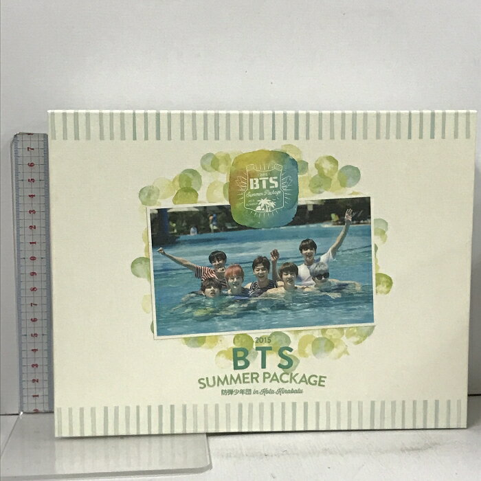 【中古】2015 BTS SUMMER PACKAGE 防弾少年団 in KOTAKINABALU DVD　SKUDAU-240511013003001-000　jan　コンディション中古 - 可　コンディション説明BOX・フォトブック・トラベルポーチ・ネームタグ ・ステッカー・日本特典 フォトカード・ディスク・ケースのセット販売です。その他の付属品はないもとのご理解下さい。盤面にスレ、キズ、BOXにスレ、ヤケ、多少の歪み、があります。※注意事項※■付録等の付属品がある商品の場合、記載されていない物は『付属なし』とご理解下さい。 ポイント消化 にご利用ください。　送料ゆうパック　商品説明【当店の商品詳細・付属品や状態はコンディション説明でご確認ください。こちらに記載がある場合は書籍本体・内容の説明や元の付属品の説明であり、当店の商品とは異なる場合があります。参考としてご覧ください。】　※※※※注意事項※※※※・配送方法は当店指定のものとなります。変更希望の場合は別途追加送料を頂戴します。・送料無料の商品については、当社指定方法のみ無料となります。・商品画像へ、表紙についているステッカーや帯等が映っている場合がありますが、中古品の為付属しない場合がございます。・写真内にある本・DVD・CDなど商品以外のメジャーやライター等のサイズ比較に使用した物、カゴやブックエンド等撮影時に使用した物は付属致しません。コンディション対応表新品未開封又は未使用ほぼ新品新品だがやや汚れがある非常に良い使用されているが非常にきれい良い使用感があるが通読に問題がない可使用感や劣化がある場合がある書き込みがある場合がある付属品欠品している場合がある難あり強い使用感や劣化がある場合がある強い書き込みがある場合がある付属品欠品している場合がある