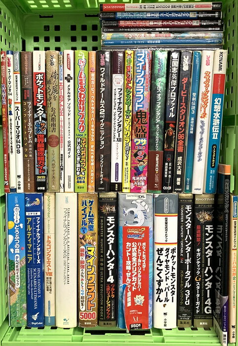 【中古】ゲーム攻略本関係 まとめて35冊以上 ポケットモンスターサンムーン スーパーマリオ64 マインクラフト モンスターハンター4 他