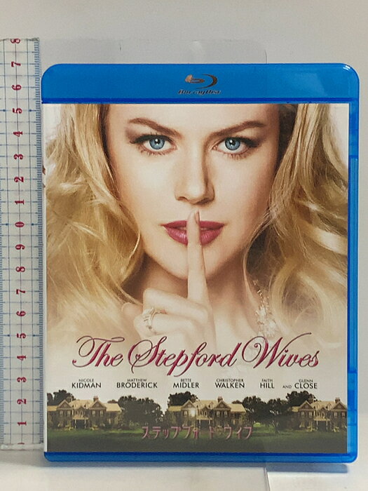【中古】ステップフォード・ワイフ NBCユニバーサルエンターテインメント 「Blu-ray」　SKU04Q-260821014013001-000　jan　コンディション中古 - 良い　コンディション説明バーコードがありません。番号「J1 150502」の商品です。発売元は「NBCユニバーサルエンターテインメント」です。ディスク・ケースのセット販売です。その他の付属品はないものとご理解下さい。盤面は良好です。ケースにスレ、があります。※注意事項※■付録等の付属品がある商品の場合、記載されていない物は『付属なし』とご理解下さい。 ポイント消化 にご利用ください。　送料ゆうメール　商品説明【当店の商品詳細・付属品や状態はコンディション説明でご確認ください。こちらに記載がある場合は書籍本体・内容の説明や元の付属品の説明であり、当店の商品とは異なる場合があります。参考としてご覧ください。】　※※※※注意事項※※※※・配送方法は当店指定のものとなります。変更希望の場合は別途追加送料を頂戴します。・送料無料の商品については、当社指定方法のみ無料となります。・商品画像へ、表紙についているステッカーや帯等が映っている場合がありますが、中古品の為付属しない場合がございます。・写真内にある本・DVD・CDなど商品以外のメジャーやライター等のサイズ比較に使用した物、カゴやブックエンド等撮影時に使用した物は付属致しません。コンディション対応表新品未開封又は未使用ほぼ新品新品だがやや汚れがある非常に良い使用されているが非常にきれい良い使用感があるが通読に問題がない可使用感や劣化がある場合がある書き込みがある場合がある付属品欠品している場合がある難あり強い使用感や劣化がある場合がある強い書き込みがある場合がある付属品欠品している場合がある