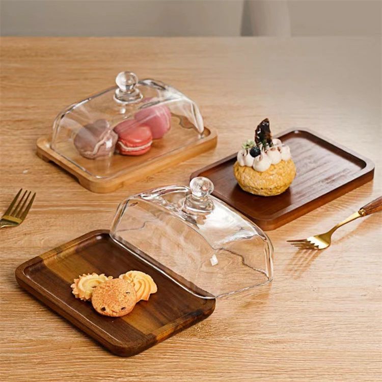 　商品説明 商品内容 ケーキスタンド カラー 写真ご参考ください サイズ 12.8*18.3cm 素材 竹製+蓋：ガラス 生産国 中国 送料 送料無料(沖縄県+) 商品紹介 日常のテーブルウェアとしてはもちろん、ガーデンパーティー、バーベキューのようなアウトドアシーンでもお使い頂けます。 魅せたいアイテムは、お皿よりもコンポートを使うと、より魅力的なコーディネートに 注意事項 ダルトンの商品は、製造時及び長距離輸送時において発生した塗装ムラ・塗装落ち・若干の歪み・小キズ・プラスチックの白化等がみられることがございます。 お商品に上記のような状態がみられた場合でも、通常のご使用に支障がない程度であれば返品・交換の対象とならない場合がございます。 以上は商品の特性として予めご理解いただいた上でのご購入をお願いいたします。　商品説明 商品内容 ケーキスタンド カラー 写真ご参考ください サイズ 12.8*18.3cm 素材 竹製+蓋：ガラス 生産国 中国 送料 送料無料(沖縄県+) 商品紹介 日常のテーブルウェアとしてはもちろん、ガーデンパーティー、バーベキューのようなアウトドアシーンでもお使い頂けます。 魅せたいアイテムは、お皿よりもコンポートを使うと、より魅力的なコーディネートに 注意事項 ダルトンの商品は、製造時及び長距離輸送時において発生した塗装ムラ・塗装落ち・若干の歪み・小キズ・プラスチックの白化等がみられることがございます。 お商品に上記のような状態がみられた場合でも、通常のご使用に支障がない程度であれば返品・交換の対象とならない場合がございます。 以上は商品の特性として予めご理解いただいた上でのご購入をお願いいたします。