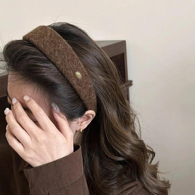 ヘアバンド カチューシャ ヘッドバンド 洗顔 おしゃれ 手編み ゴールド 高めのツバ ワイド 高めのツバ効果 小顔効果 リラックス 日常使