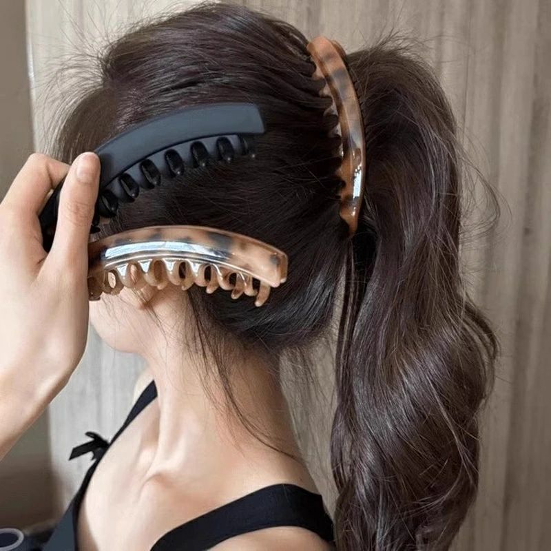 Rakuten - バナナクリップ ヘアクリップ 大きめ 13cm ヴィンテージ デザイン マット アクリル まとめ髪 ボリュームアップ 簡単 おしゃれ 上品 大人