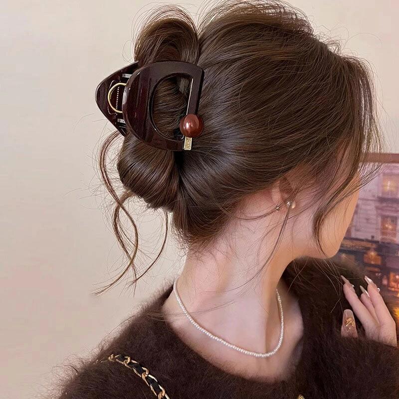 バレッタ パール ヘアアクセサリー ヘアクリップ 半円 三角形 デザイン 軽奢風 手作り まとめ髪 ハーフアップ 大人可愛い オフィス 通勤