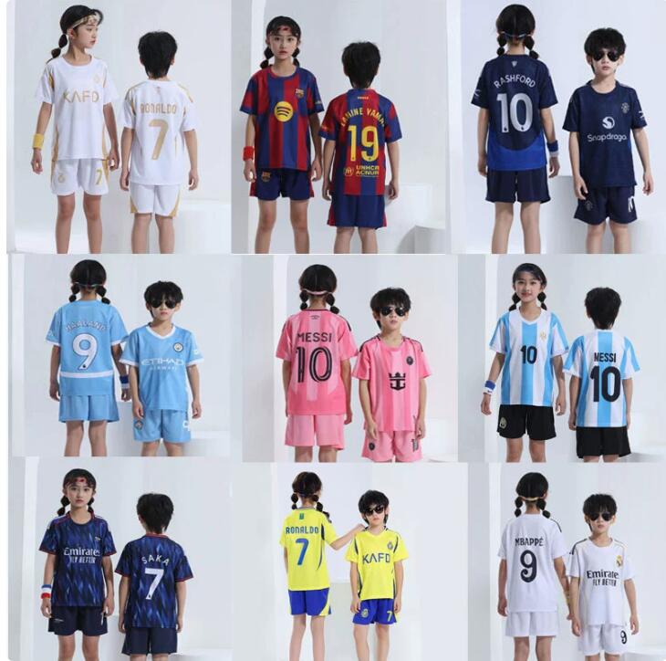 【期間限定5％OFF】【おすすめ商品】サッカーウェア　上下セットセットアップスポーツユニフォームスポーツウェアジュニアサッカーウェア トレーニングサッ