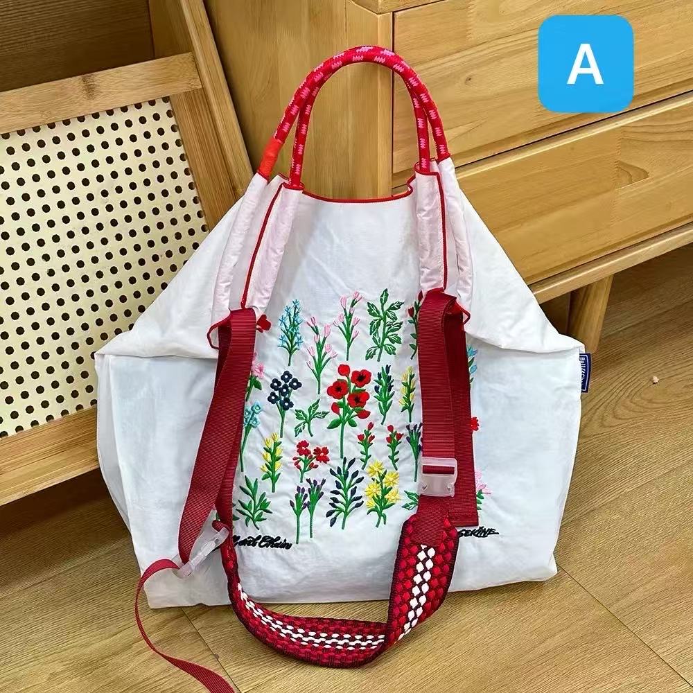 樂天商城 - ボールアンドチェーン 刺繍 花柄 フラワー エコバッグ M/Lサイズ キャンバス 帆布バッグ 大容量 トートバッグ ナイロン 手提げバッグ 斜め掛けバッグ かわいい おしゃれ お出かけ ストラップ付き