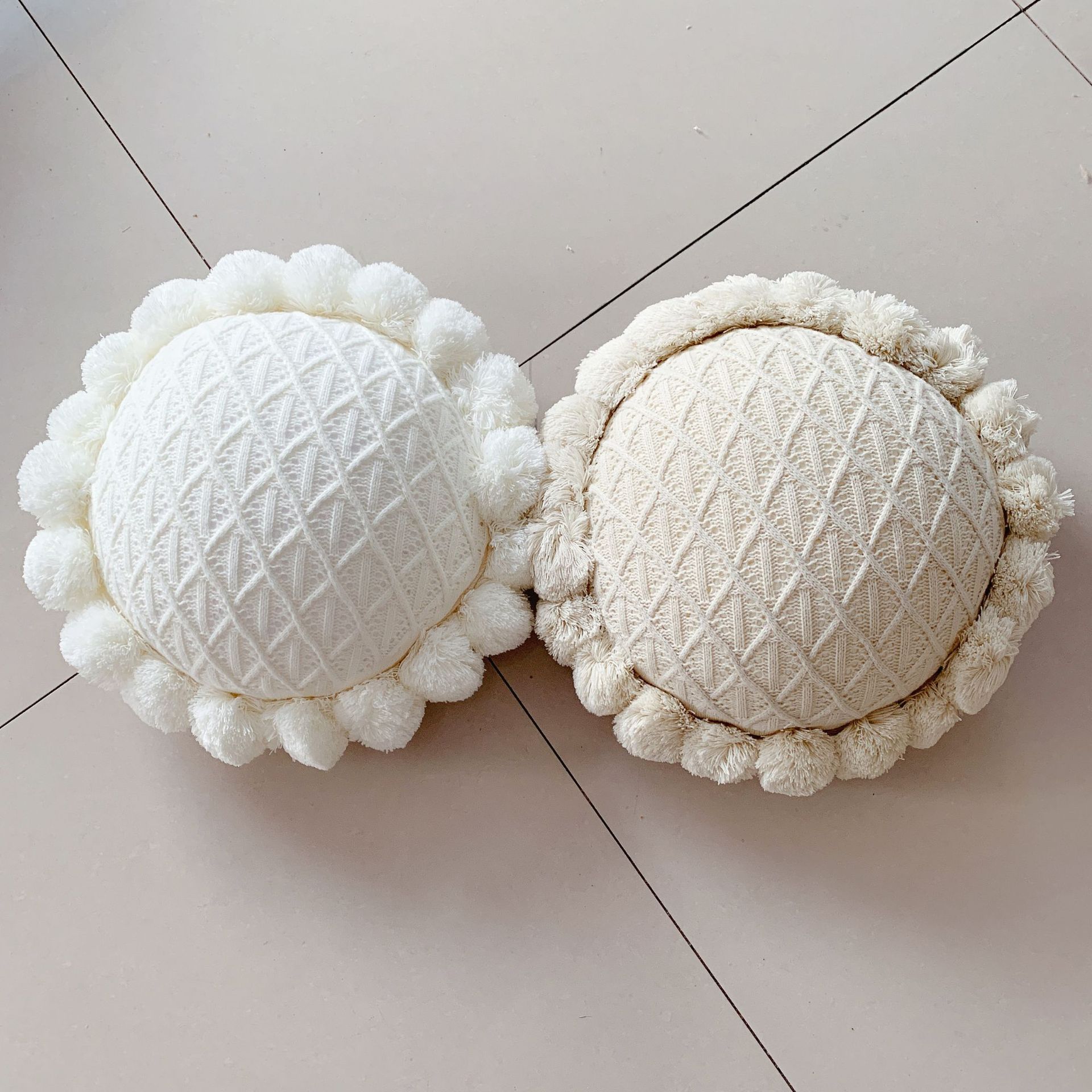 乐天商城 - 送料無料 クッション フロアクッション ソファ背当て 直径約50cm ラウンドクッション 抱き枕 丸型 座布団 洗える 北欧 シンプル かわい